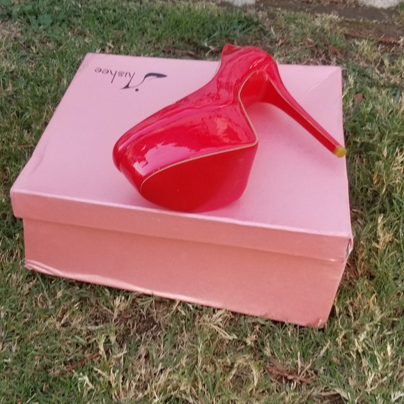 Shoes - Picture 3 of 3